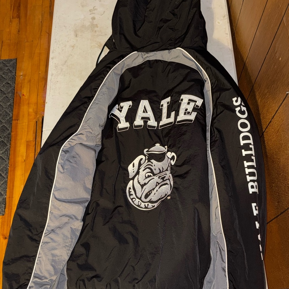 H&M Black and Gray Yale Bulldogs Windbreaker Sold out!!